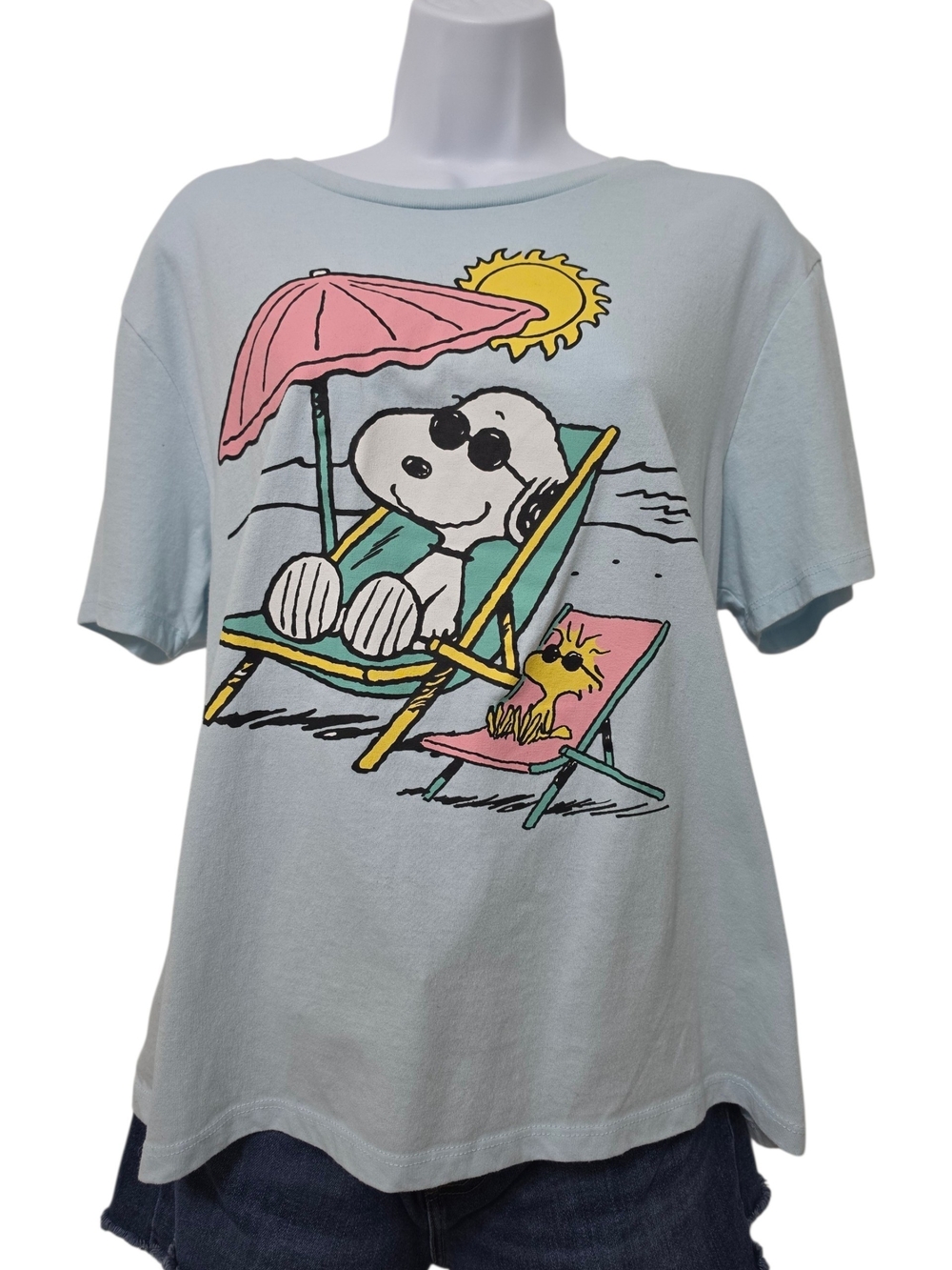 Love Tribe | Peanuts Snoopy Woodstock Beach Graphic T-Shirt Blue Pastel